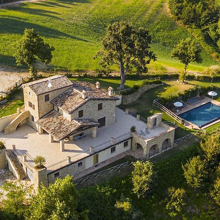 Villa Ermelinda - Piscina Privata E Jacuzzi Castelraimondo Екстериор снимка