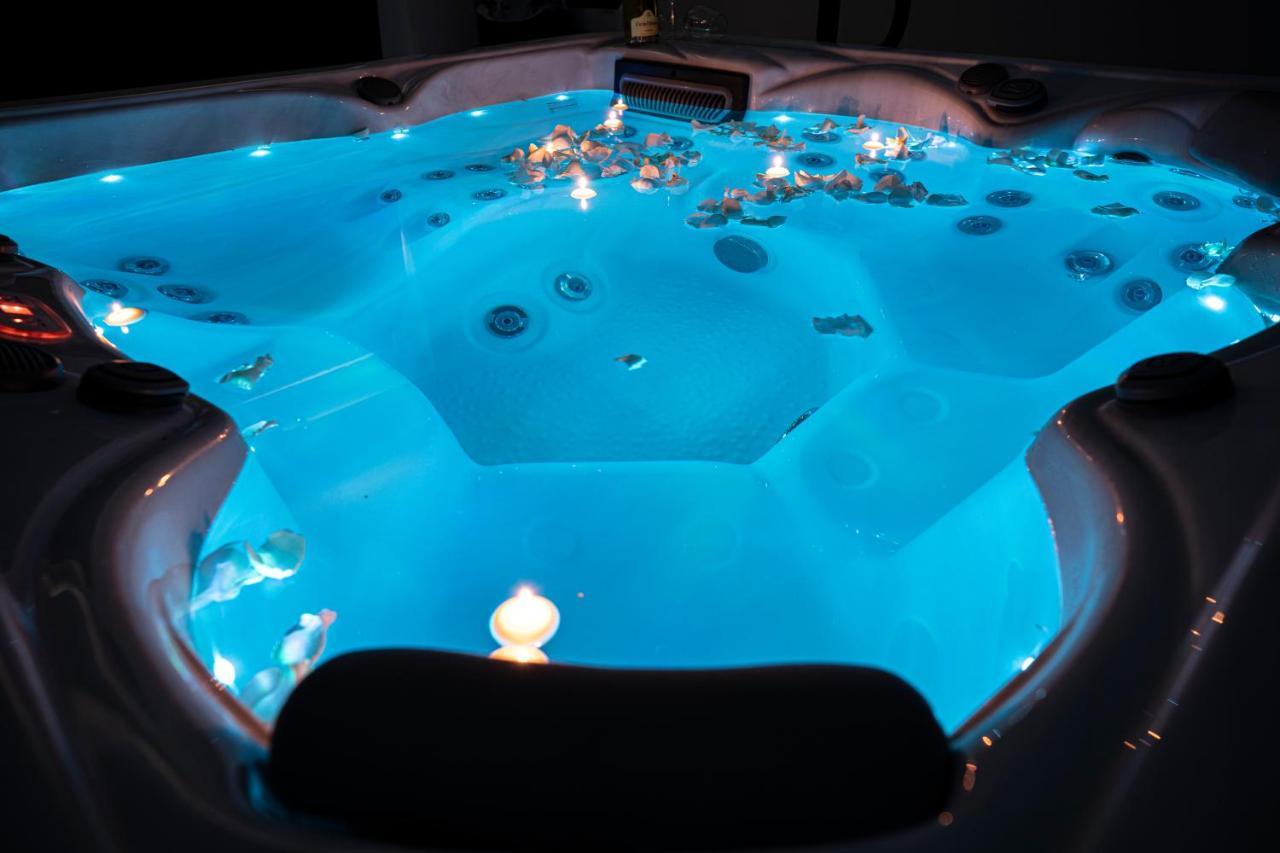 Villa Ermelinda - Piscina Privata E Jacuzzi Castelraimondo Екстериор снимка