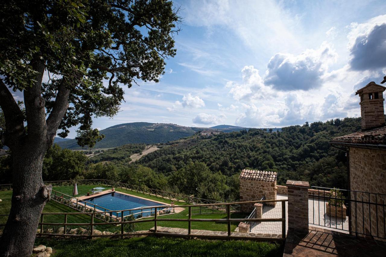 Villa Ermelinda - Piscina Privata E Jacuzzi Castelraimondo Екстериор снимка