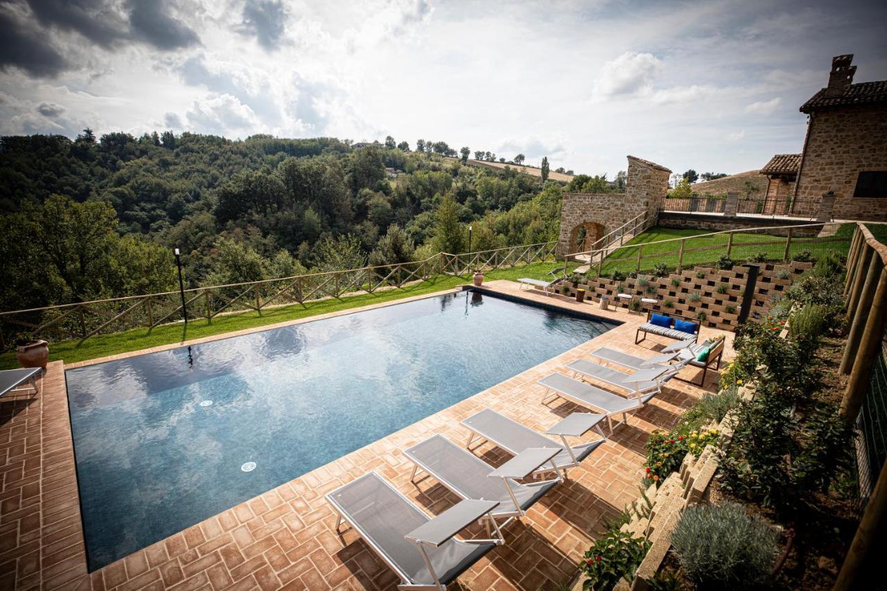 Villa Ermelinda - Piscina Privata E Jacuzzi Castelraimondo Екстериор снимка